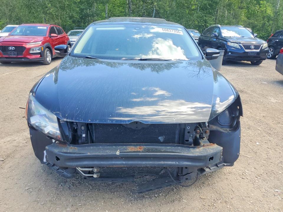 60837356 :رقم المزاد ، 1VWBH7A39EC000889 vin ، 2014 Volkswagen Passat مزاد بيع