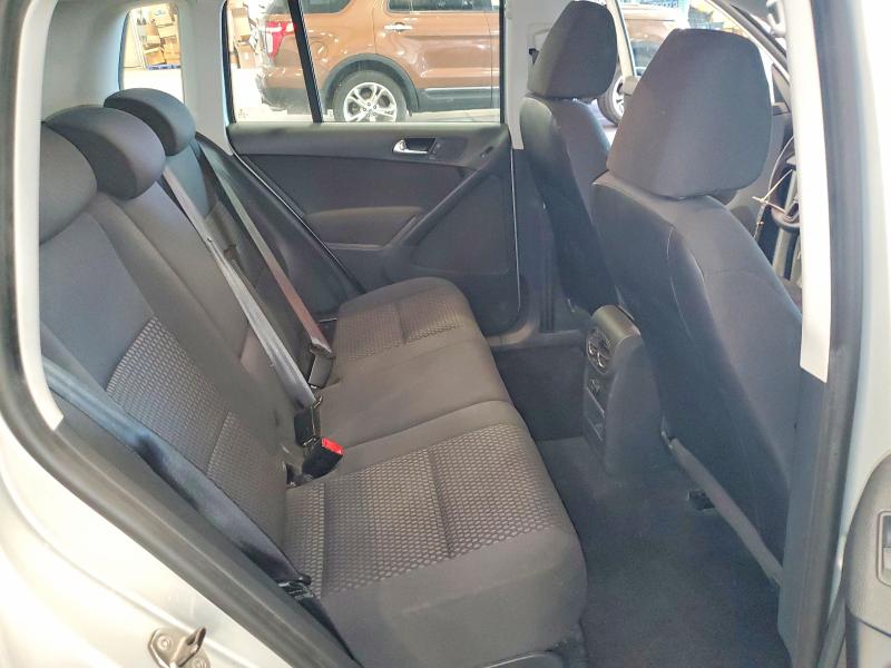 2011 Volkswagen Tiguan მანქანა იყიდება აუქციონზე, vin: WVGBV7AX9BW506856, აუქციონის ნომერი: 73342365
