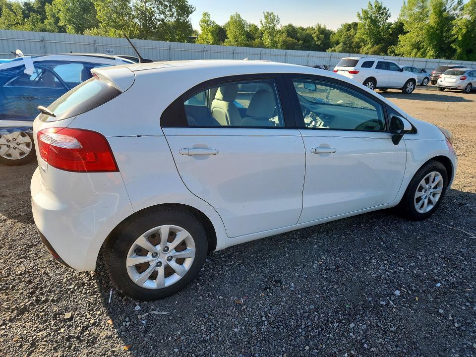 61318056 :رقم المزاد ، KNADM5A33D6106597 vin ، 2013 Kia Rio مزاد بيع