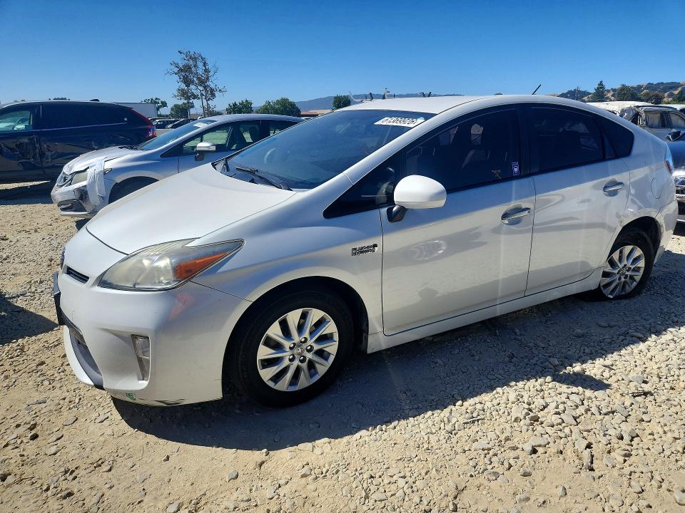61369926 :رقم المزاد ، JTDKN3DP0E3054701 vin ، 2014 Toyota Prius Plug-in Hybrid مزاد بيع