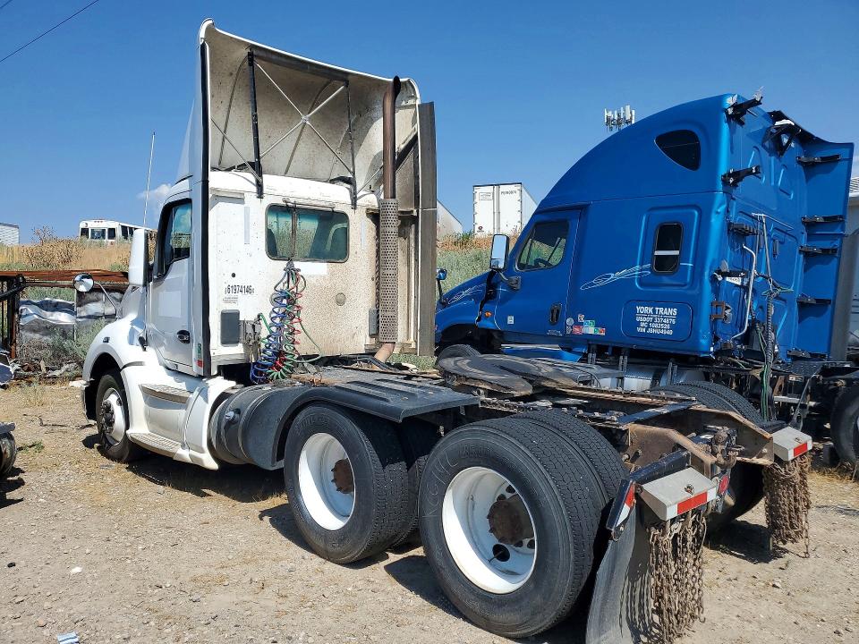 Продажа на аукционе авто 2014 Kenworth T680, vin: 1XKYD49X2EJ412845, номер лота: 61974146
