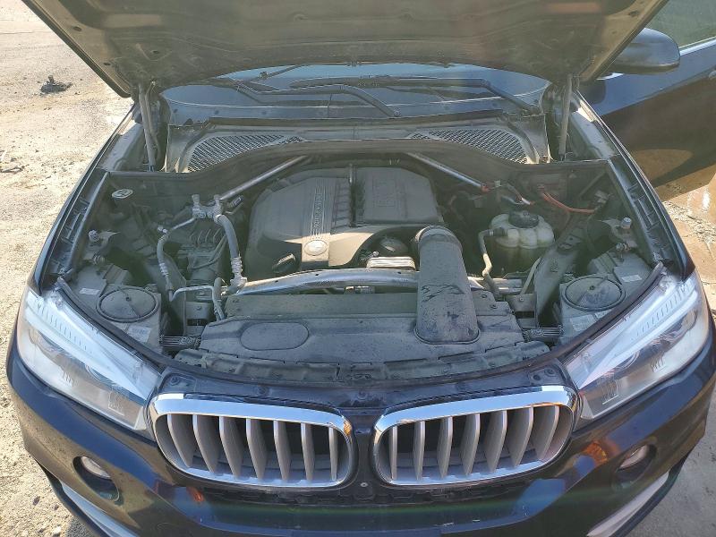 61433046 :رقم المزاد ، 5UXKR0C54J0X85208 vin ، 2018 Bmw X5 مزاد بيع