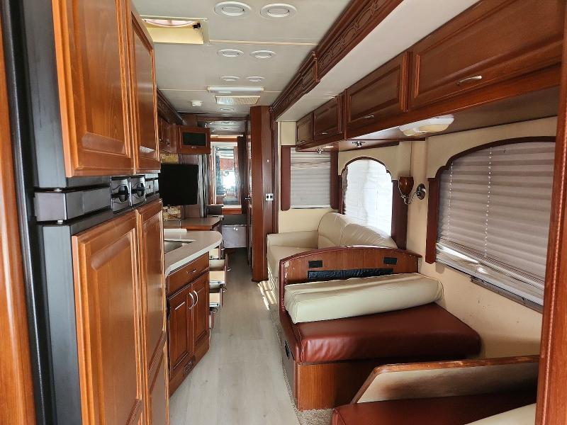62359186 :رقم المزاد ، 4UZACJDT28CZ79208 vin ، 2008 Freightliner Chassis مزاد بيع