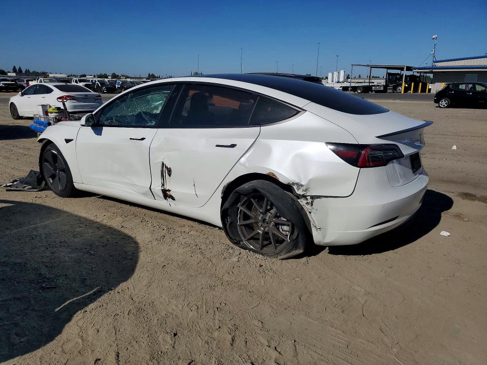 60497436 :رقم المزاد ، 5YJ3E1EA5MF985585 vin ، 2021 Tesla Model 3 مزاد بيع