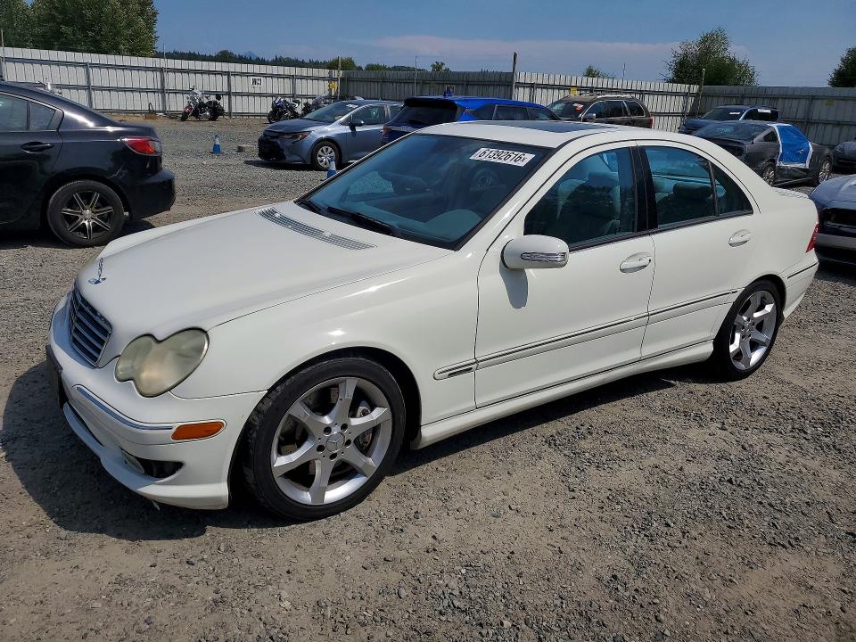 61392616 :رقم المزاد ، WDBRF52H97F911682 vin ، 2007 Mercedes-benz C مزاد بيع