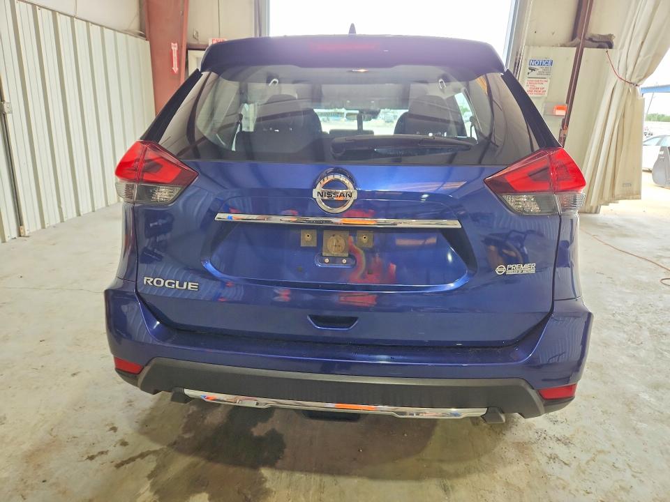 60700426 :رقم المزاد ، JN8AT2MT1LW012045 vin ، 2020 Nissan Rogue مزاد بيع