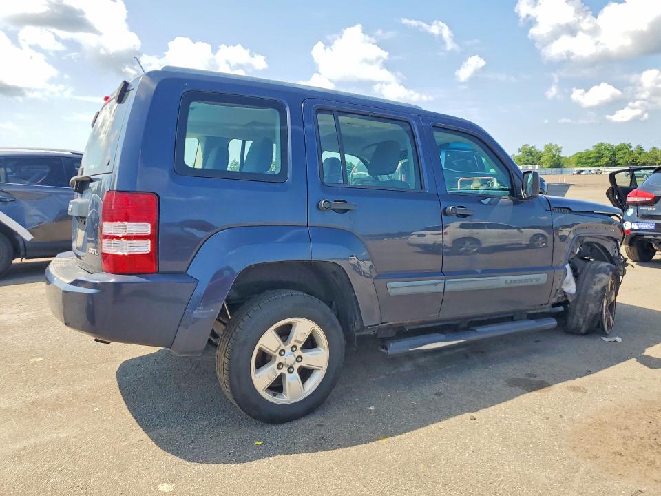 2008 Jeep Liberty მანქანა იყიდება აუქციონზე, vin: 1J8GN28K68W132490, აუქციონის ნომერი: 62693436