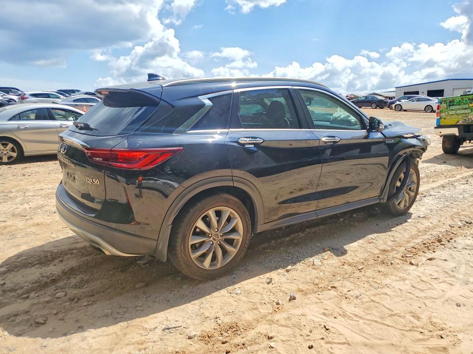 2022 Infiniti Qx50 მანქანა იყიდება აუქციონზე, vin: 3PCAJ5CA1NF118747, აუქციონის ნომერი: 62010536