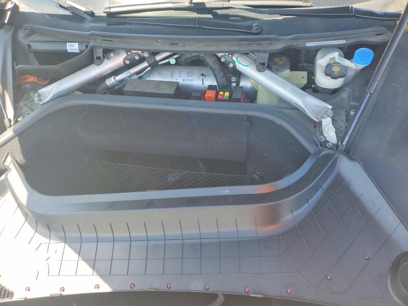 61983066 :رقم المزاد ، 5YJSA1H19EFP60476 vin ، 2014 Tesla Model S مزاد بيع