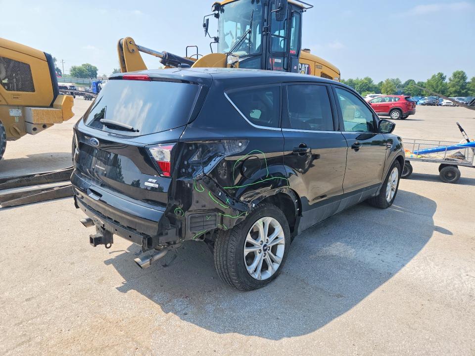2017 Ford Escape მანქანა იყიდება აუქციონზე, vin: 1FMCU9G90HUE72404, აუქციონის ნომერი: 61482546
