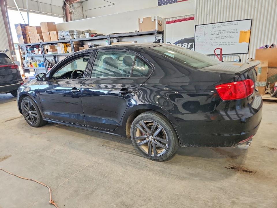 60050646 :رقم المزاد ، 3VWD17AJ0EM437335 vin ، 2014 Volkswagen Jetta مزاد بيع