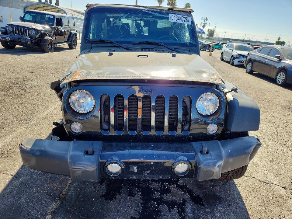 61344726 :رقم المزاد ، 1C4AJWAG0FL724231 vin ، 2015 Jeep Wrangler مزاد بيع