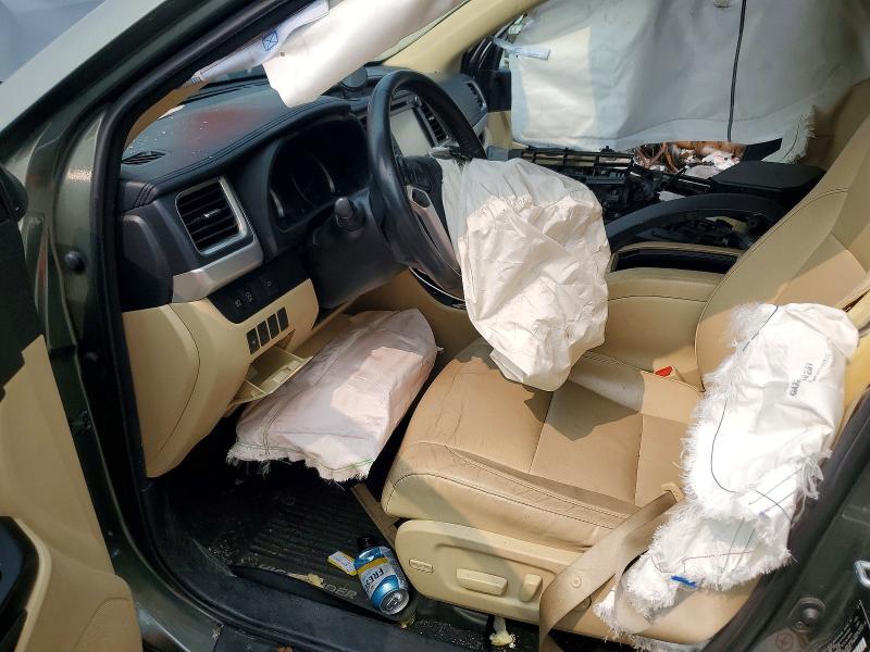 61290616 :رقم المزاد ، 5TDJZRFH1JS910511 vin ، 2018 Toyota Highlander مزاد بيع