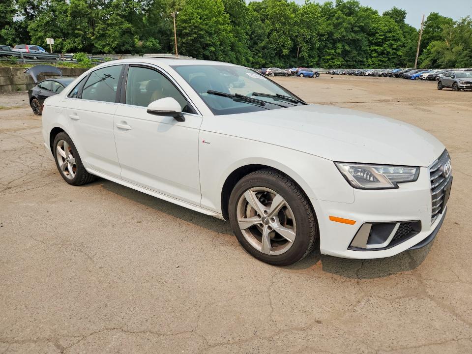 Продажа на аукционе авто 2019 Audi A4, vin: WAUDNAF45KN018872, номер лота: 61043486