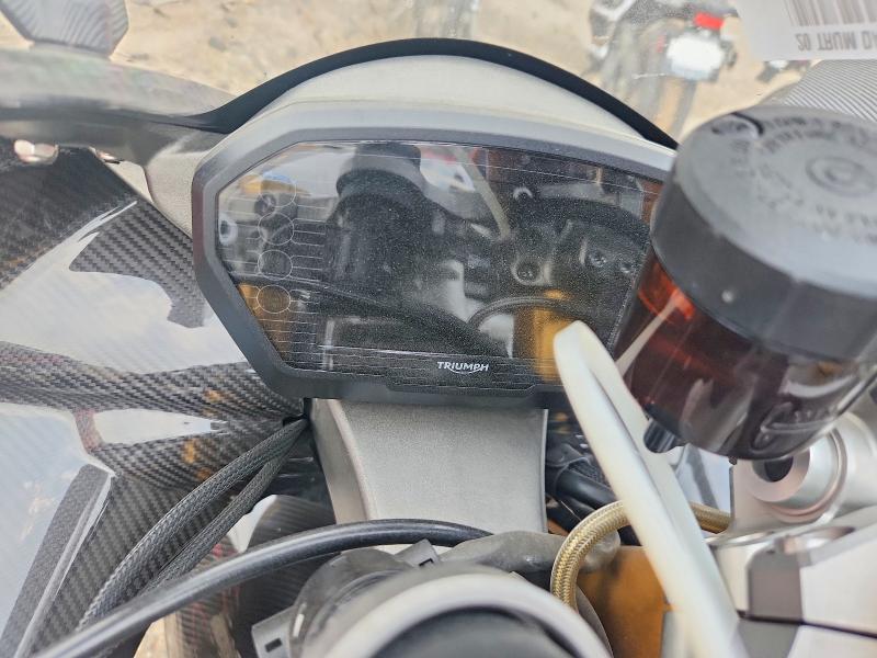 2020 Triumph Motorcycle Daytona მანქანა იყიდება აუქციონზე, vin: SMTA204K6LJAB3960, აუქციონის ნომერი: 60574166