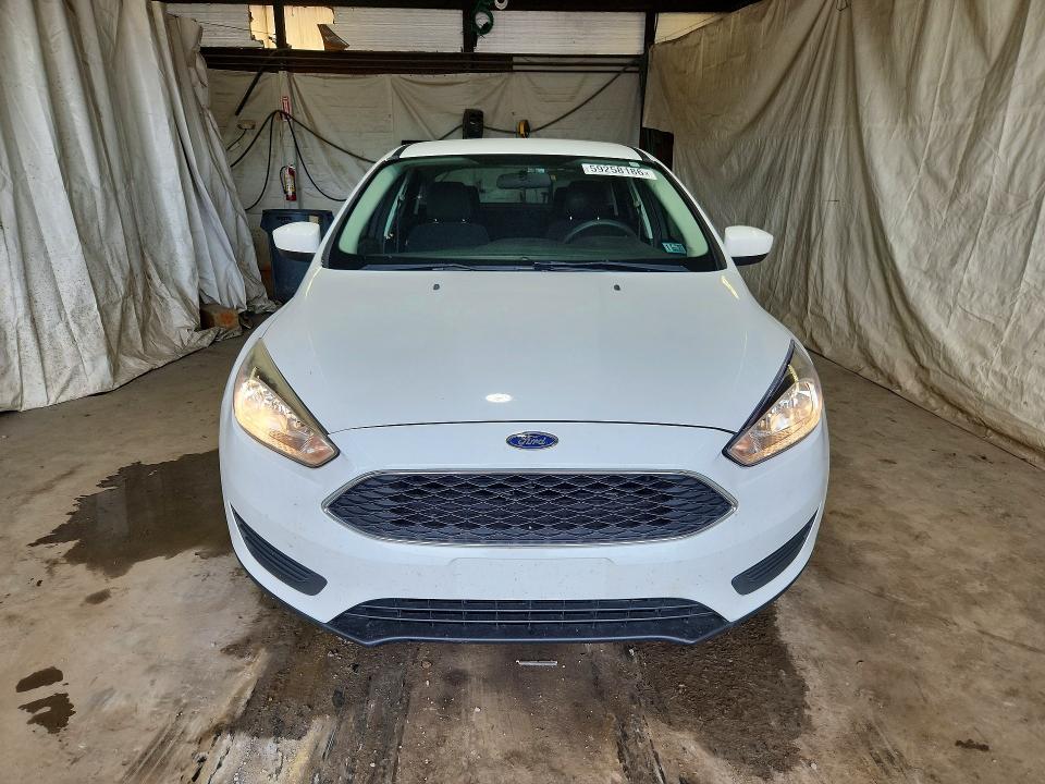 59258186 :رقم المزاد ، 1FADP3F21JL239814 vin ، 2018 Ford Focus مزاد بيع