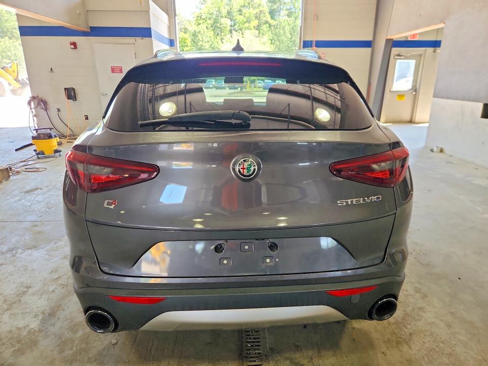 Продаж на аукціоні авто 2018 Alfa Romeo Stelvio, vin: ZASFAKPN5J7B68561, номер лоту: 60764156