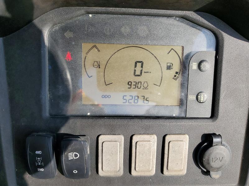60915206 :رقم المزاد ، 1M0825MAELM030413 vin ، 2020 John Deere Gator 825 M مزاد بيع