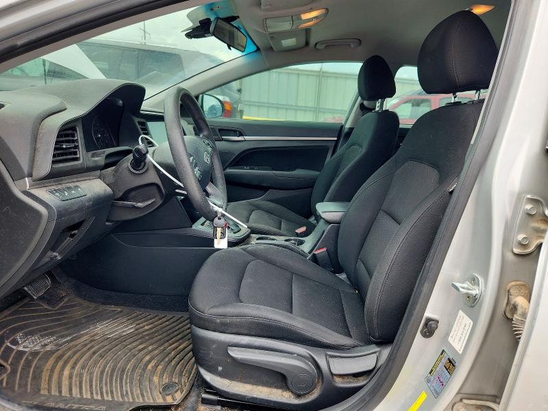 60698116 :رقم المزاد ، 5NPD84LF5KH445258 vin ، 2019 Hyundai Elantra مزاد بيع