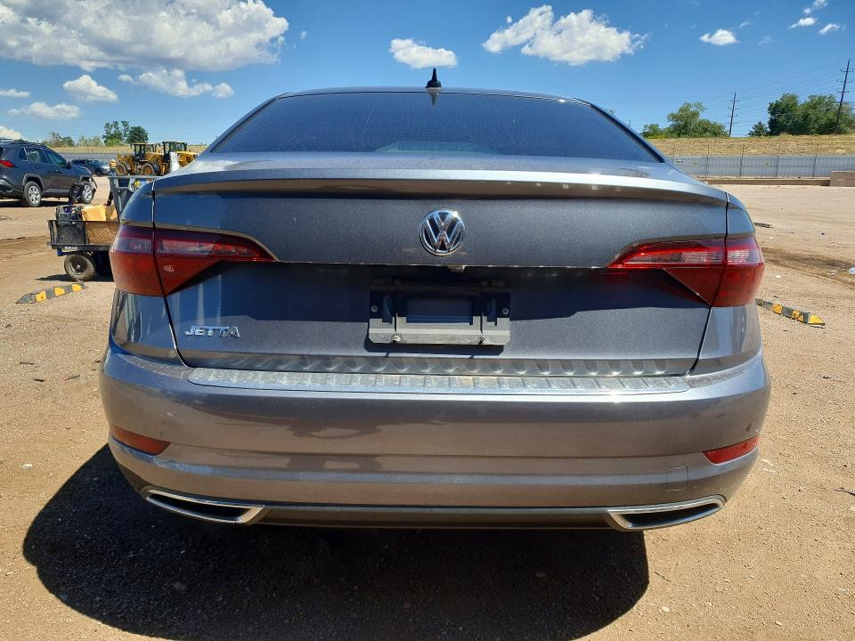 60601836 :رقم المزاد ، 3VWC57BU4MM095072 vin ، 2021 Volkswagen Jetta مزاد بيع