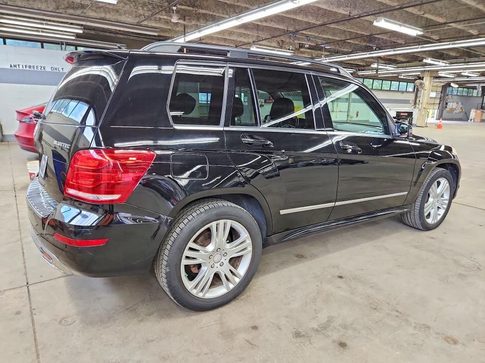 Продажа на аукционе авто 2015 Mercedes-benz Glk, vin: WDCGG0EB3FG374486, номер лота: 60989396