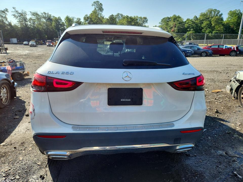 62231126 :رقم المزاد ، W1N4N4HB2MJ215405 vin ، 2021 Mercedes-benz Gla مزاد بيع