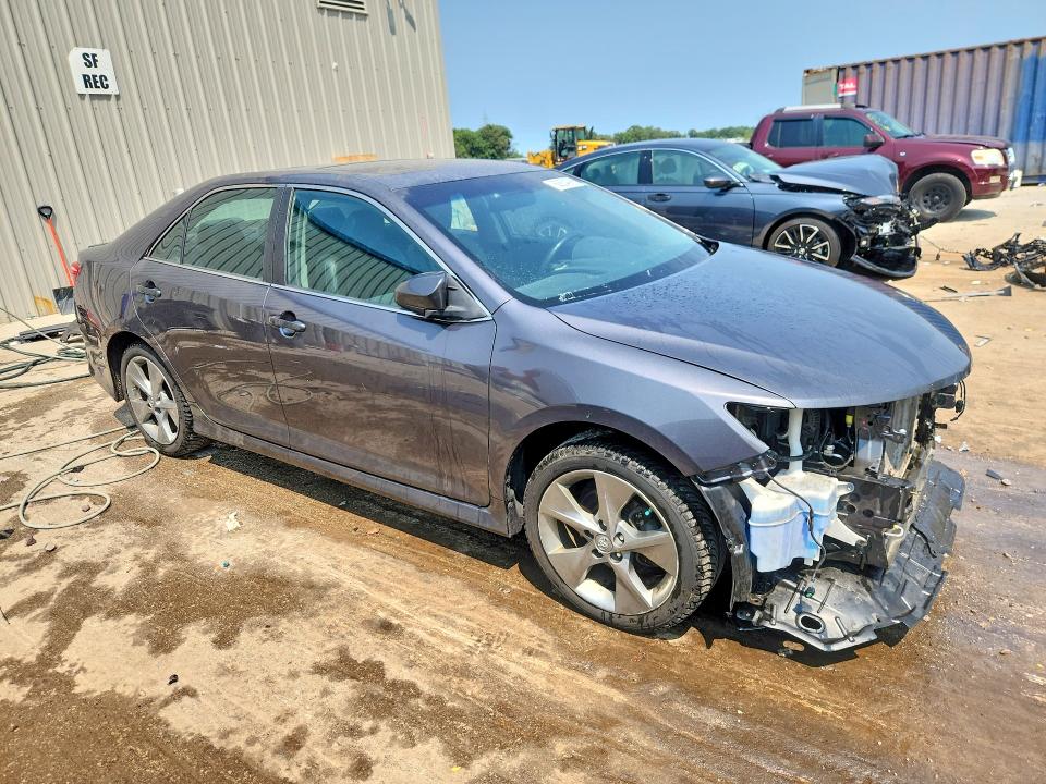 62634996 :رقم المزاد ، 4T1BF1FK9EU870671 vin ، 2014 Toyota Camry مزاد بيع