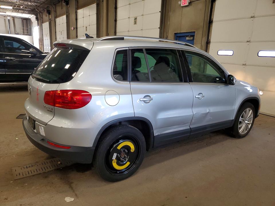 Продажа на аукционе авто 2014 Volkswagen Tiguan, vin: WVGBV3AX3EW581789, номер лота: 61432816