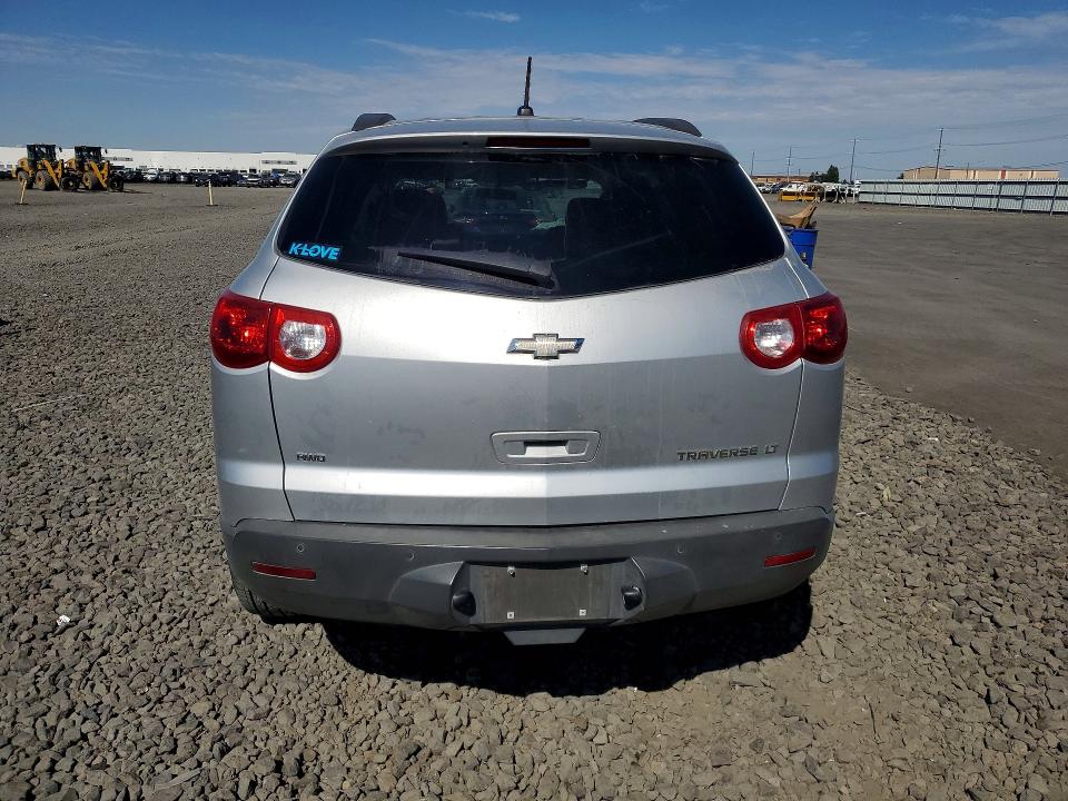 61168926 :رقم المزاد ، 1GNKVGED1BJ335951 vin ، 2011 Chevrolet Traverse مزاد بيع
