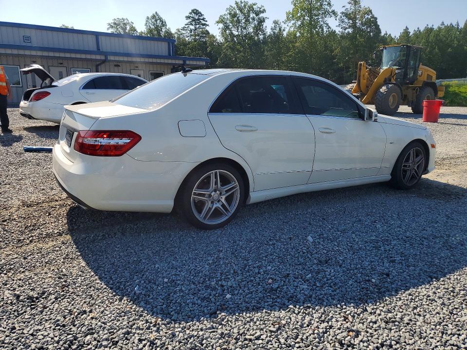 Продажа на аукционе авто 2012 Mercedes-benz E, vin: WDDHF5KBXCA641027, номер лота: 63305376
