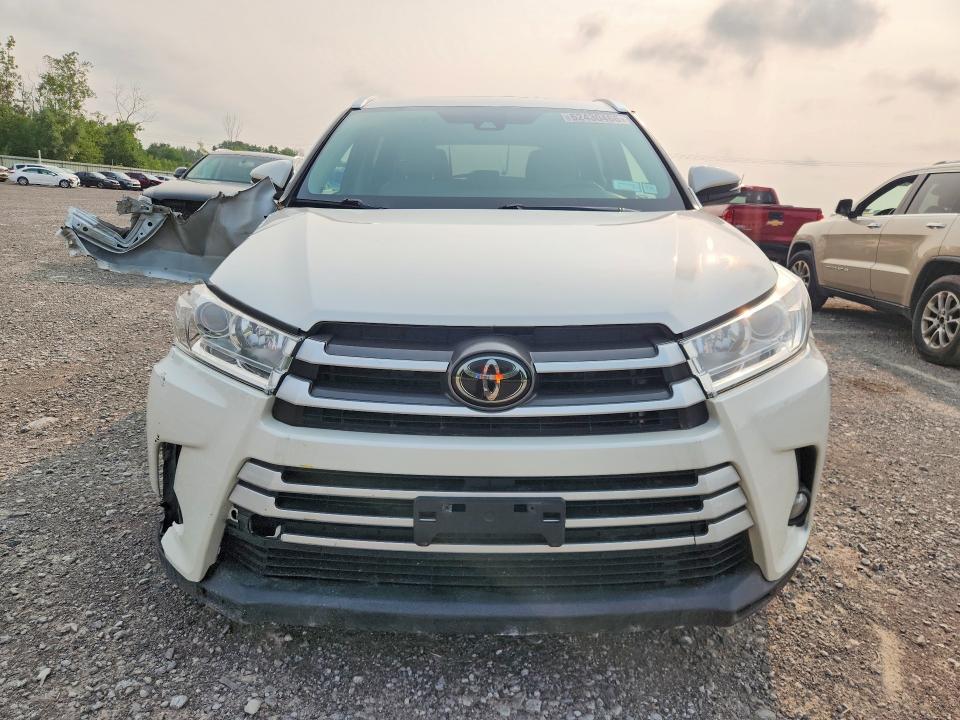 2019 Toyota Highlander მანქანა იყიდება აუქციონზე, vin: 5TDJZRFH0KS570818, აუქციონის ნომერი: 62430466