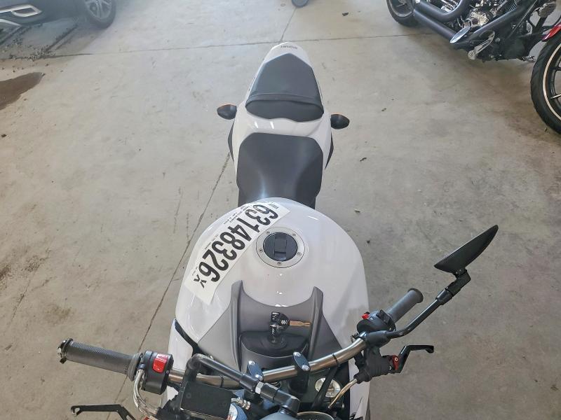 Продажа на аукционе авто 2016 Suzuki Gsx-s750, vin: JS1GR7NA3G2100133, номер лота: 63148326