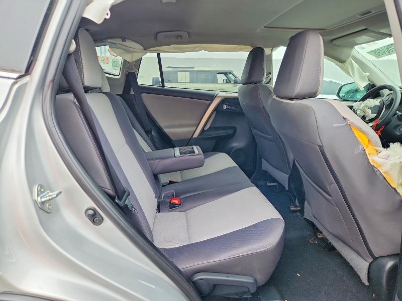 60280496 :رقم المزاد ، 2T3RFREV5FW319218 vin ، 2015 Toyota Rav4 مزاد بيع