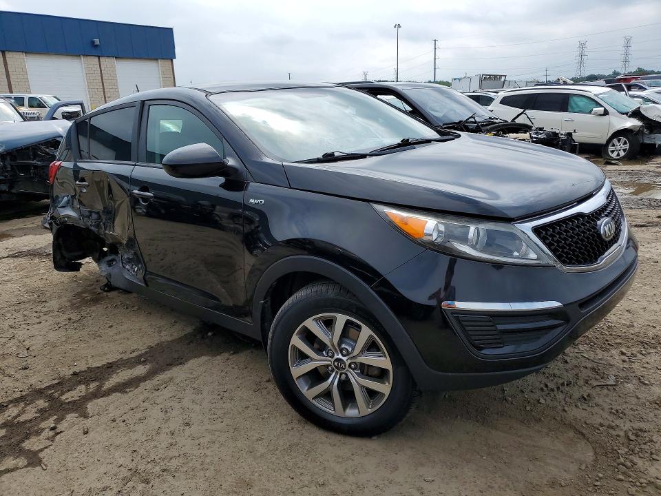 60478526 :رقم المزاد ، KNDPBCAC2F7760742 vin ، 2015 Kia Sportage مزاد بيع