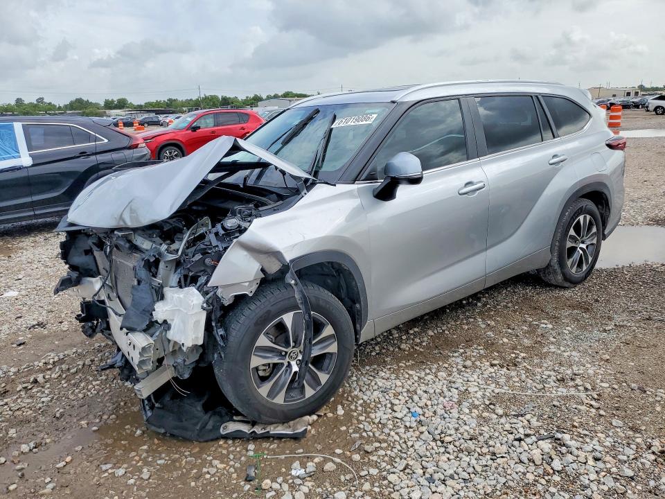 61019086 :رقم المزاد ، 5TDKDRAH6RS541828 vin ، 2024 Toyota Highlander مزاد بيع