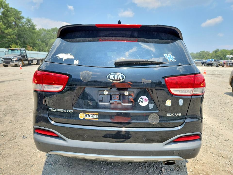 2017 Kia Sorento მანქანა იყიდება აუქციონზე, vin: 5XYPH4A51HG253441, აუქციონის ნომერი: 63697026