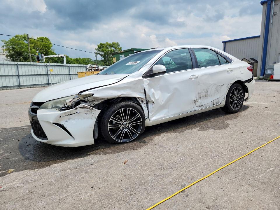 62264856 :رقم المزاد ، 4T1BF1FK0GU168578 vin ، 2016 Toyota Camry مزاد بيع