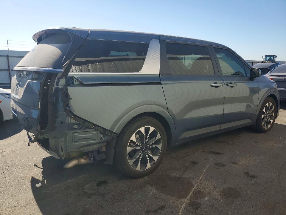 61760446 :رقم المزاد ، KNDNC5H32N6090846 vin ، 2022 Kia Carnival مزاد بيع