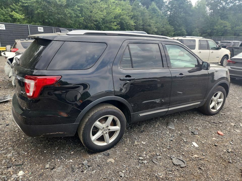 2017 Ford Explorer მანქანა იყიდება აუქციონზე, vin: 1FM5K8D87HGA52738, აუქციონის ნომერი: 61620036