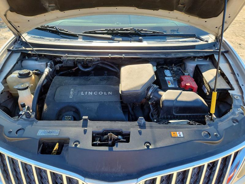 63134296 :رقم المزاد ، 2LMDJ8JK7BBJ07447 vin ، 2011 Lincoln Mkx مزاد بيع