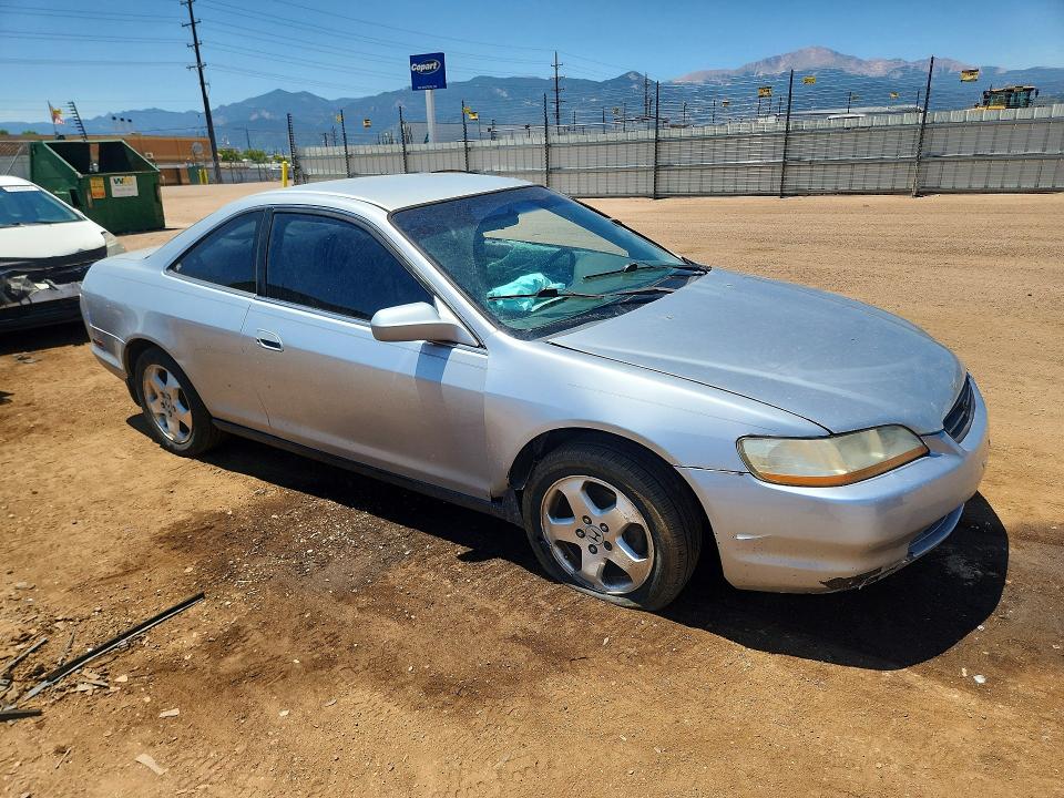 1998 Honda Accord მანქანა იყიდება აუქციონზე, vin: 1HGCG2247WA013675, აუქციონის ნომერი: 58989016