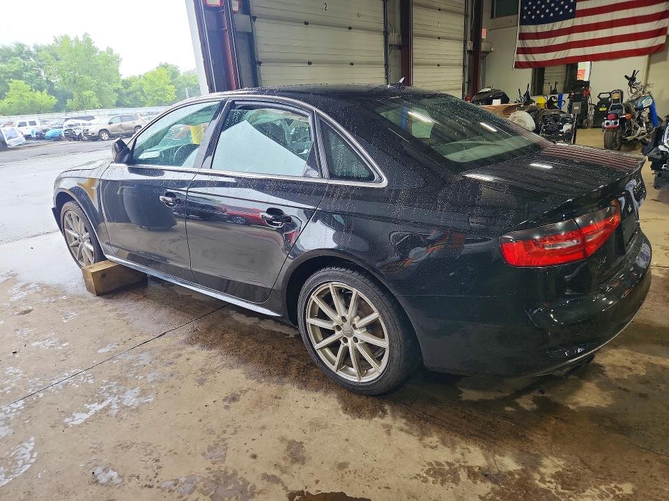 59336026 :رقم المزاد ، WAUFFAFL6FN003140 vin ، 2015 Audi A4 مزاد بيع