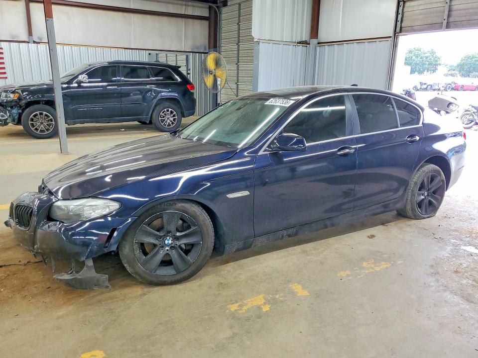 62637536 :رقم المزاد ، WBAFR1C51BC741818 vin ، 2011 Bmw 528 مزاد بيع