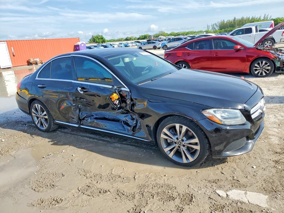 2017 Mercedes-benz C მანქანა იყიდება აუქციონზე, vin: WDDWF4JBXHR301968, აუქციონის ნომერი: 62800246