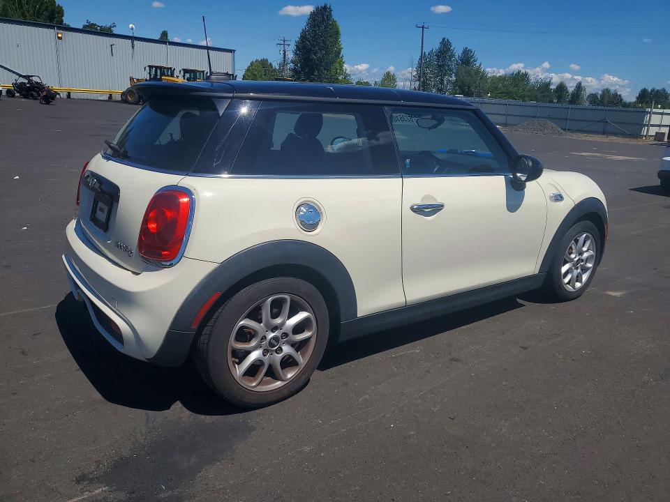 Auction sale of the 2015 Mini Cooper, vin: WMWXP7C51F2A58528, lot number: 62351076