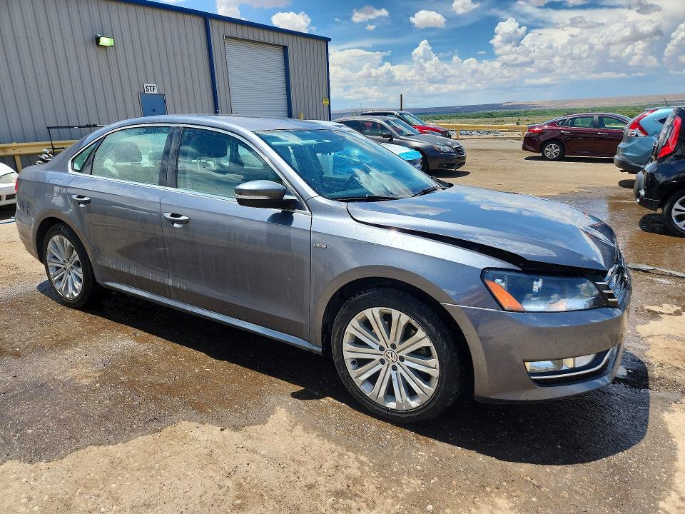 2015 Volkswagen Passat მანქანა იყიდება აუქციონზე, vin: 1VWAS7A32FC121391, აუქციონის ნომერი: 62423986