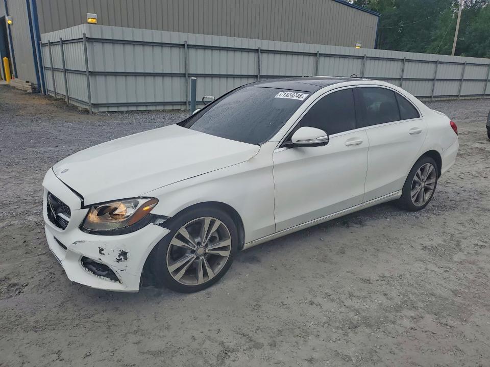 61024246 :رقم المزاد ، 55SWF4KB3FU076318 vin ، 2015 Mercedes-benz C مزاد بيع