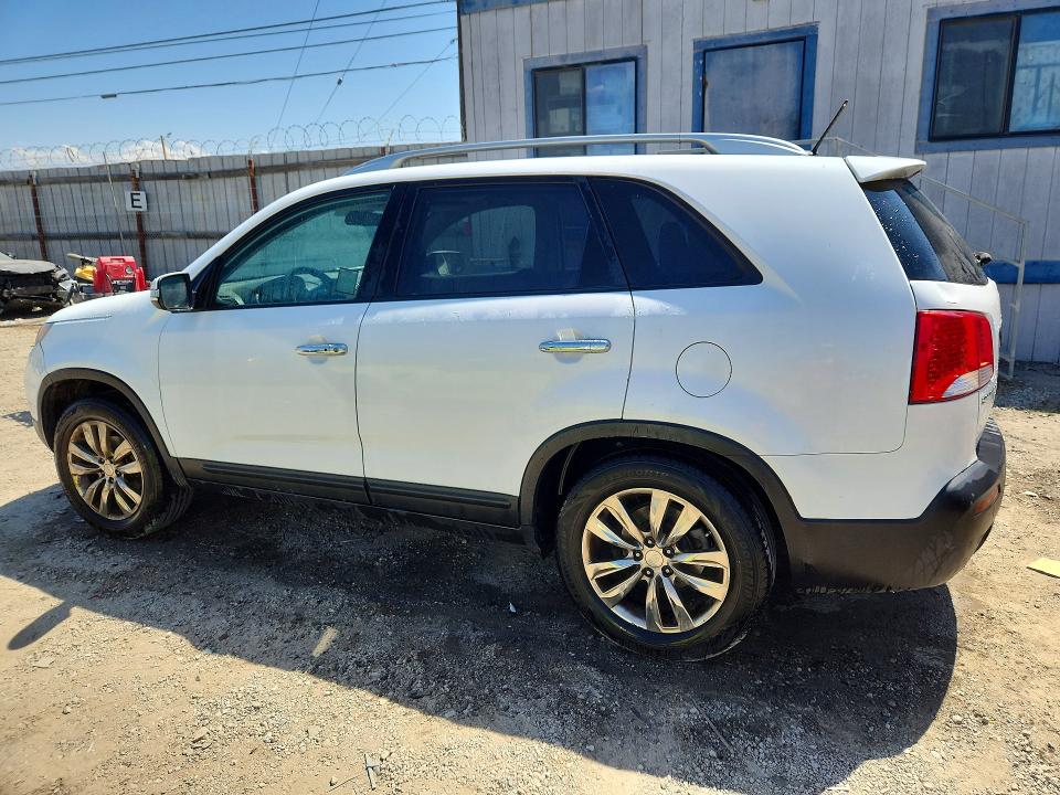 60468006 :رقم المزاد ، 5XYKU4A22BG043353 vin ، 2011 Kia Sorento مزاد بيع