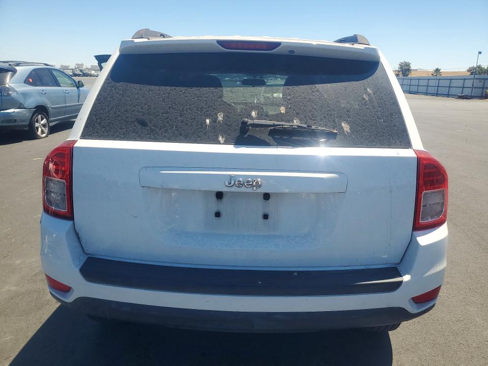 61338616 :رقم المزاد ، 1J4NT1FA2BD195592 vin ، 2011 Jeep Compass مزاد بيع