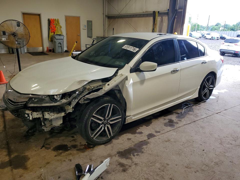 Продаж на аукціоні авто 2016 Honda Accord, vin: 1HGCR2F5XGA201153, номер лоту: 61911716